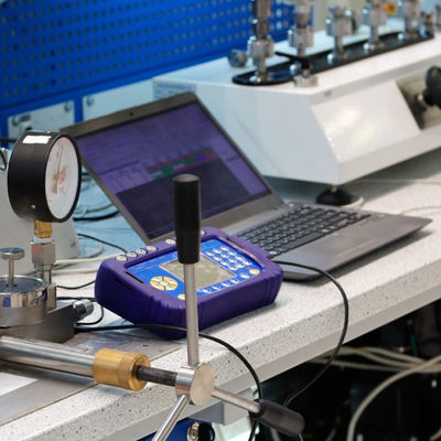 Ce EMC IEC FCC Testing Labs Design Industrial Machinery Crane บริการตรวจสอบสิทธิ์โดยบุคคลที่สาม